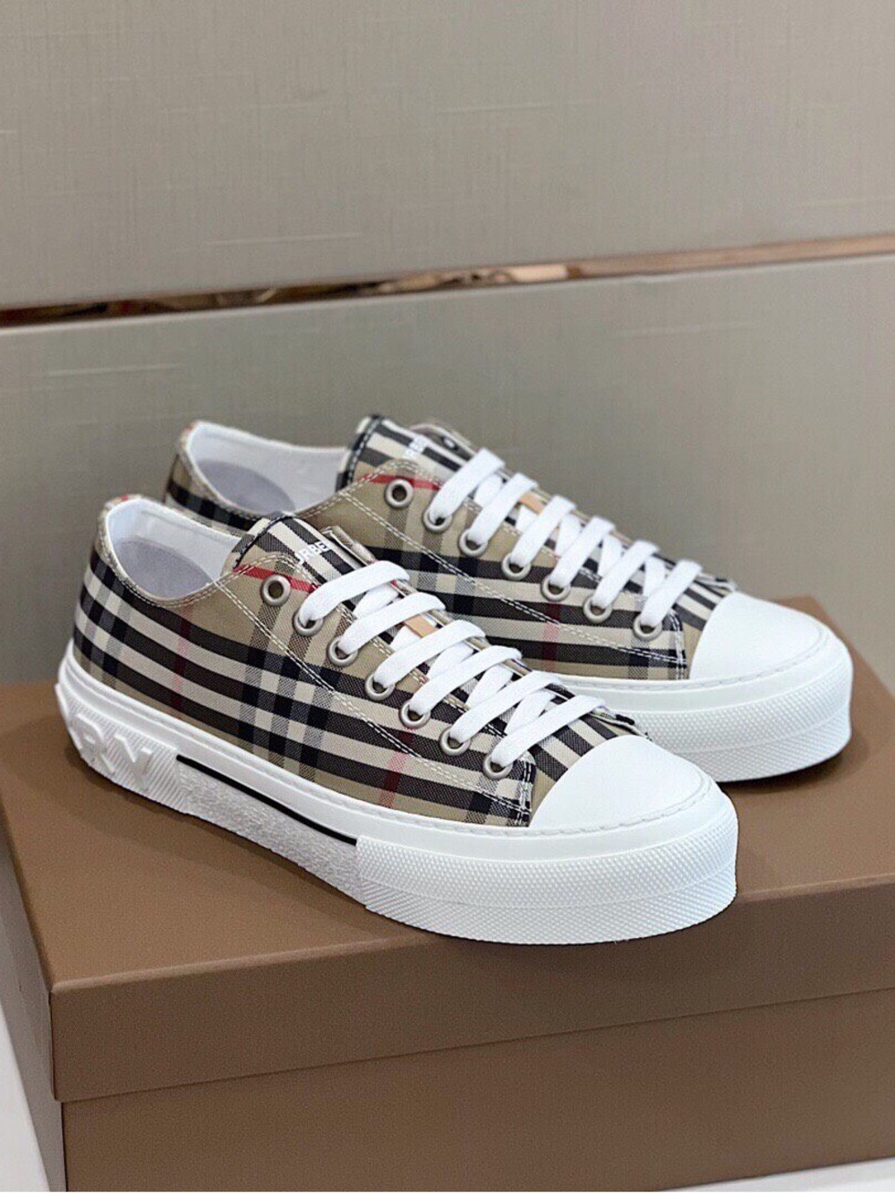 Burberry Beige and Black Check Low-Top Sneakers